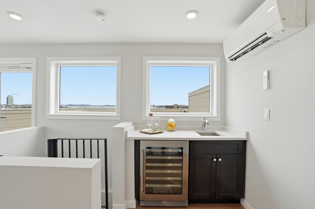 267 Old Colony AVE #606, Boston, MA Photo #11