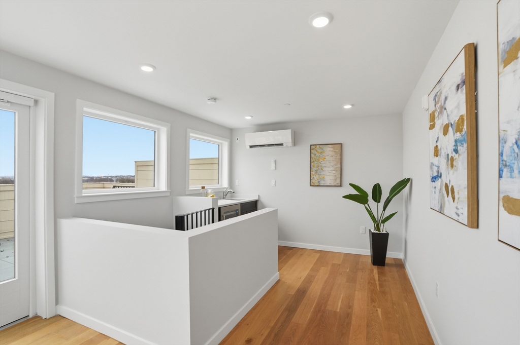 267 Old Colony AVE #606, Boston, MA Photo #13