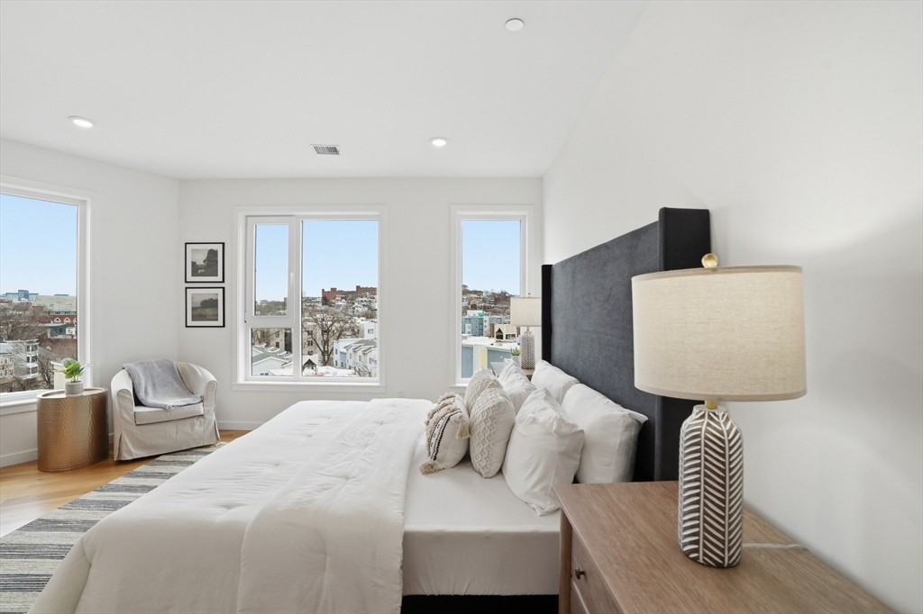 267 Old Colony AVE #606, Boston, MA Photo #17