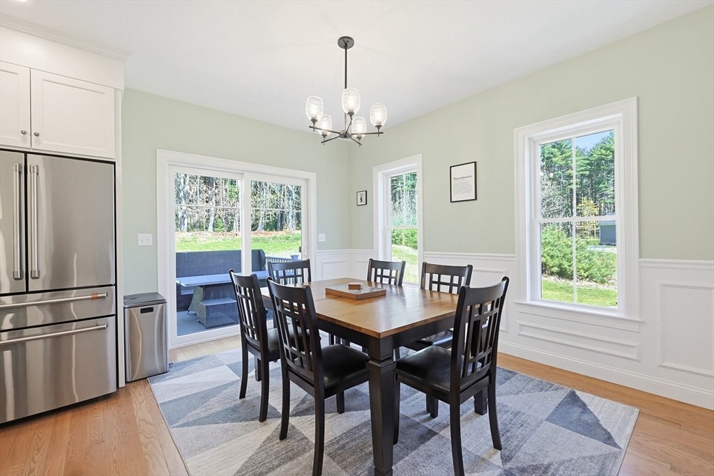 10 Homes Ave, Franklin, MA Photo #12