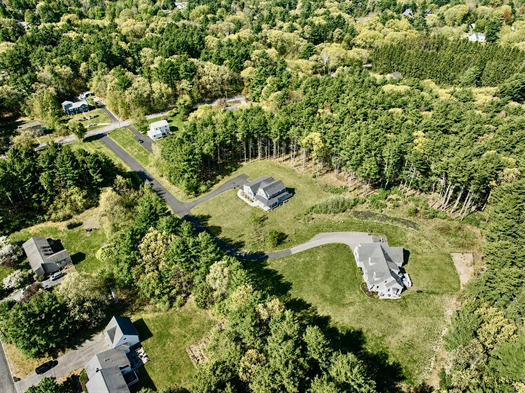 10 Homes Ave, Franklin, MA Photo #42