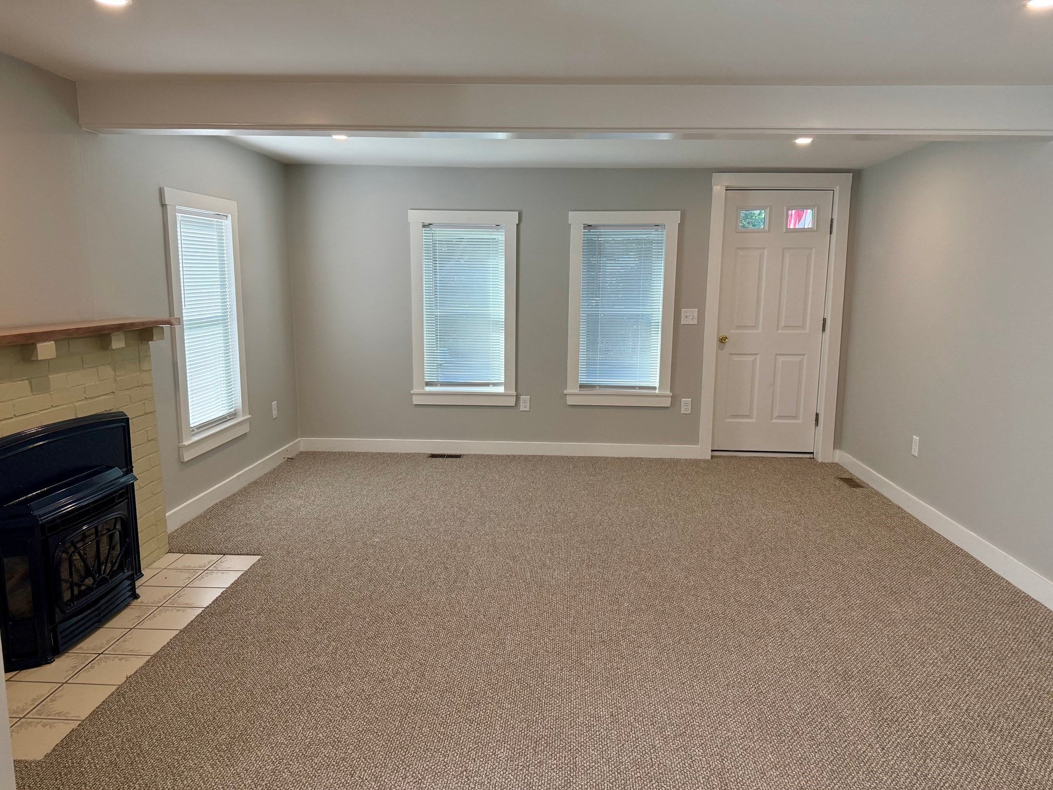 301 Central St, Hudson, MA Photo #11