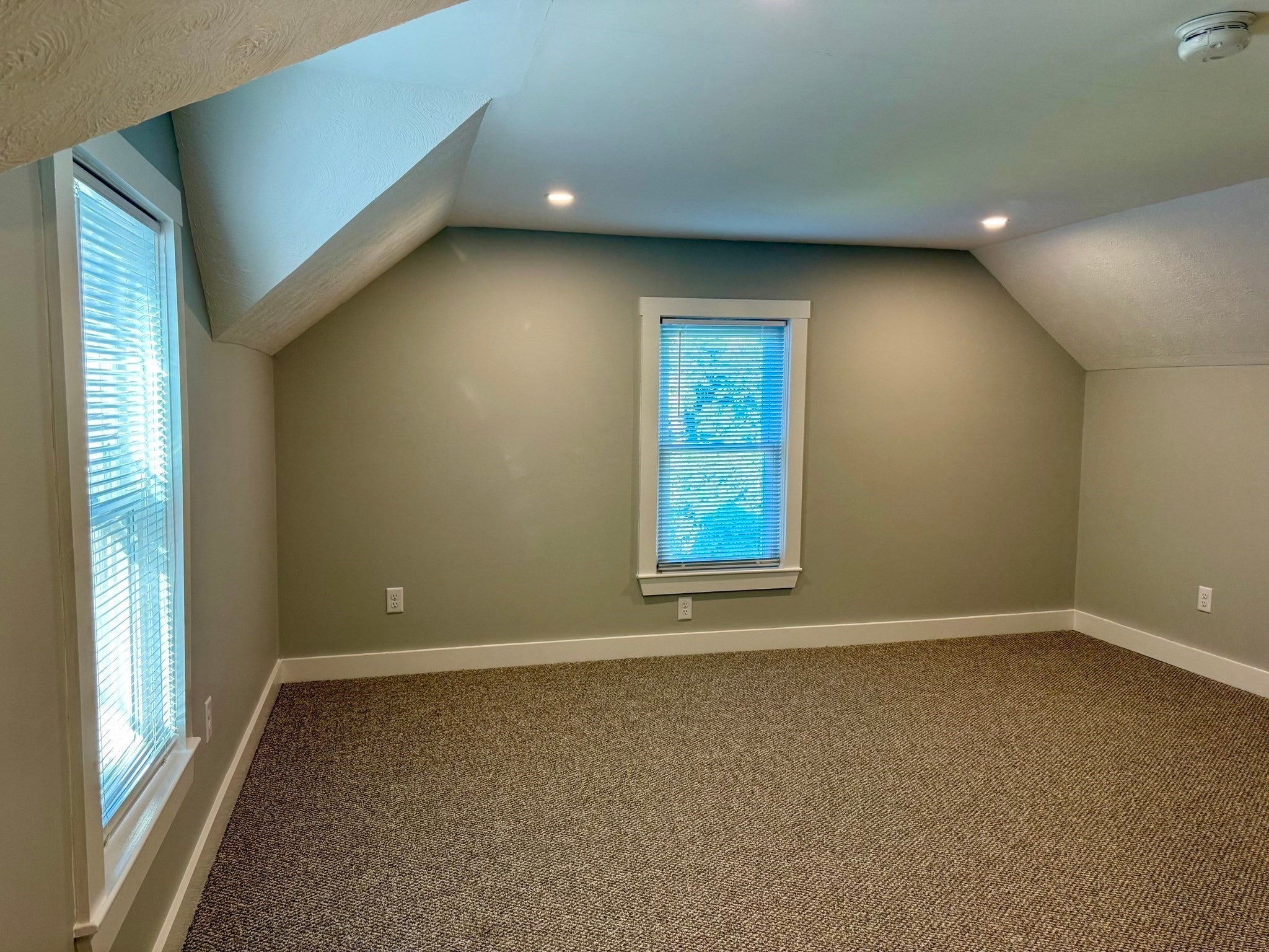 301 Central St, Hudson, MA Photo #17