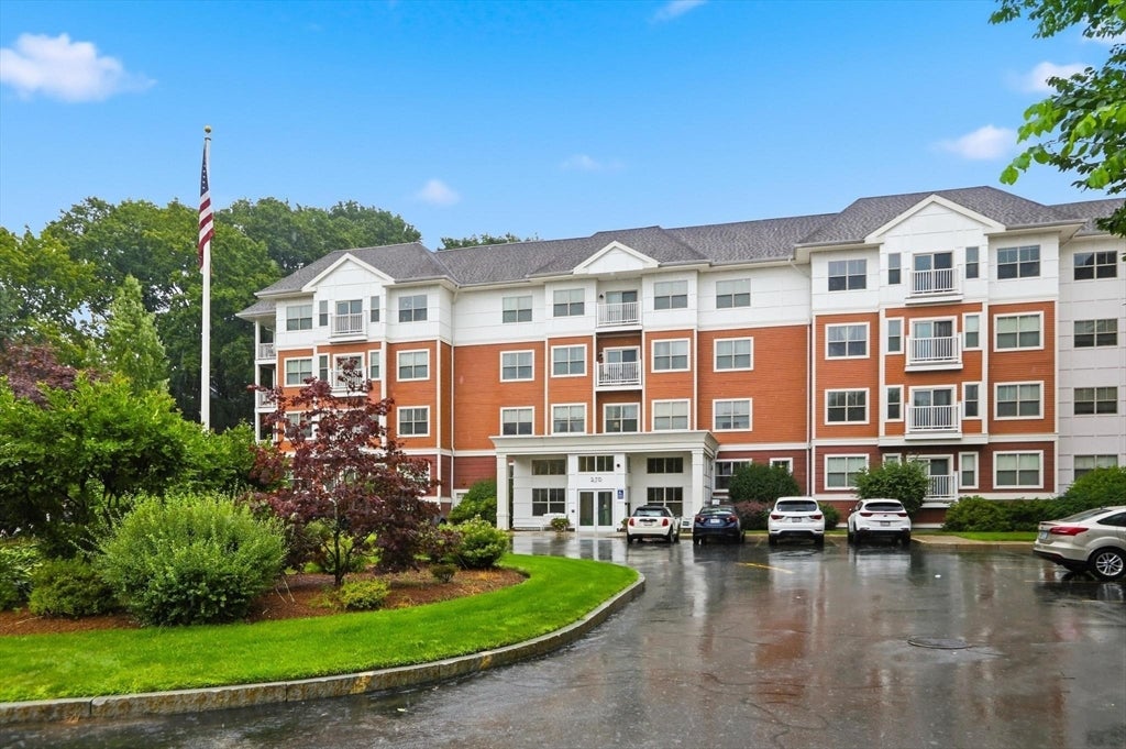 250 Main St. 108B