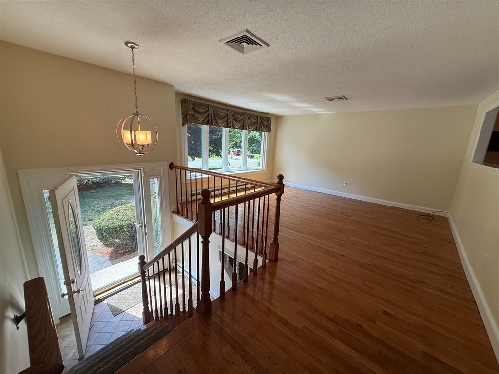9 Brookdale Circle, Billerica, MA Photo #8