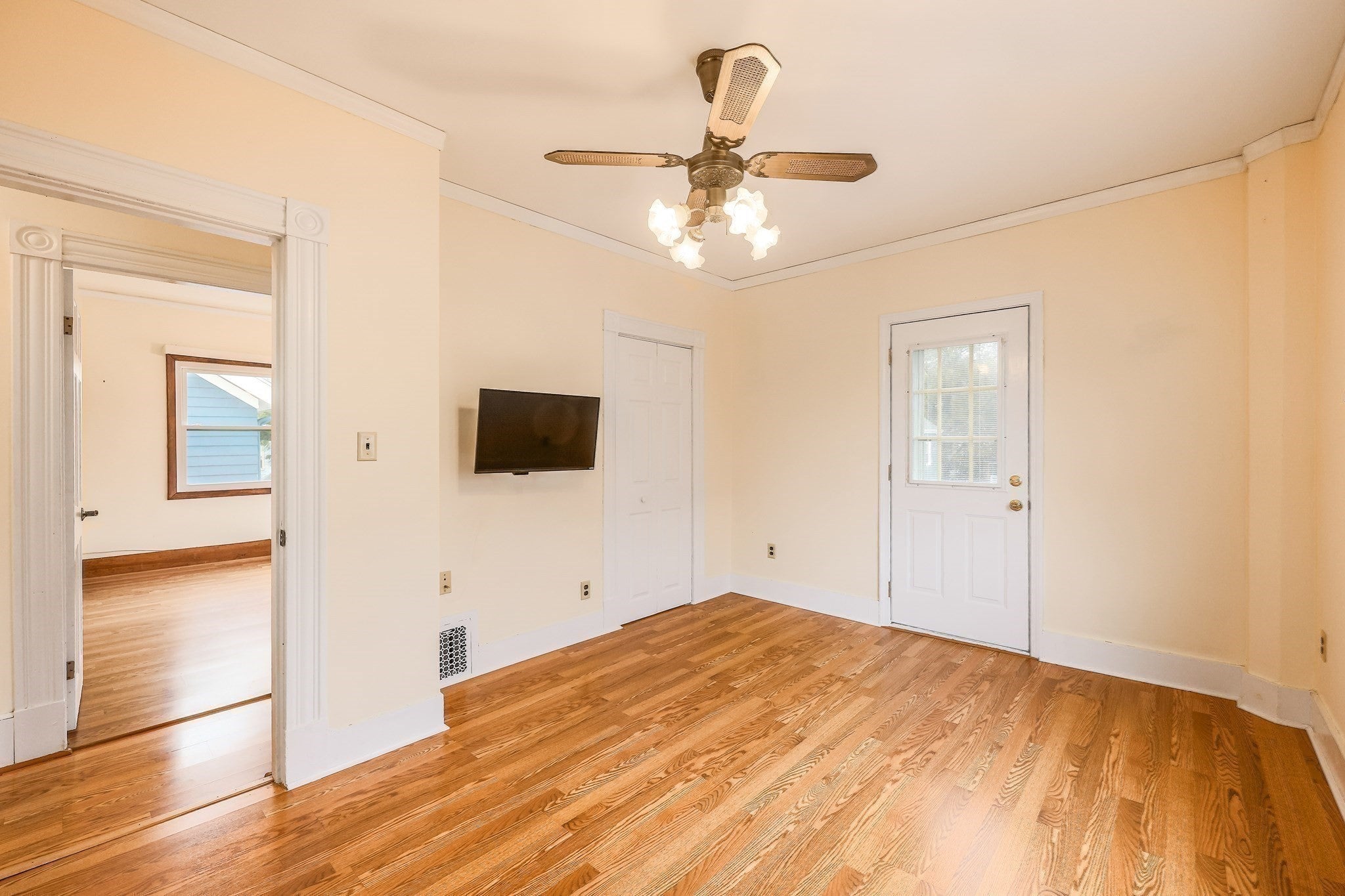 16 North Ave, Winthrop, MA Photo #19