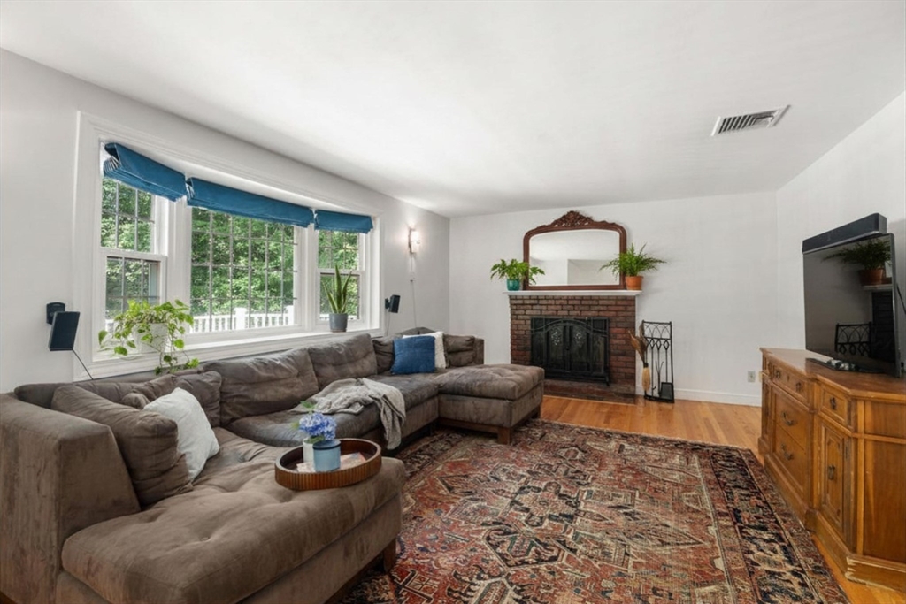 258 Edgell Rd