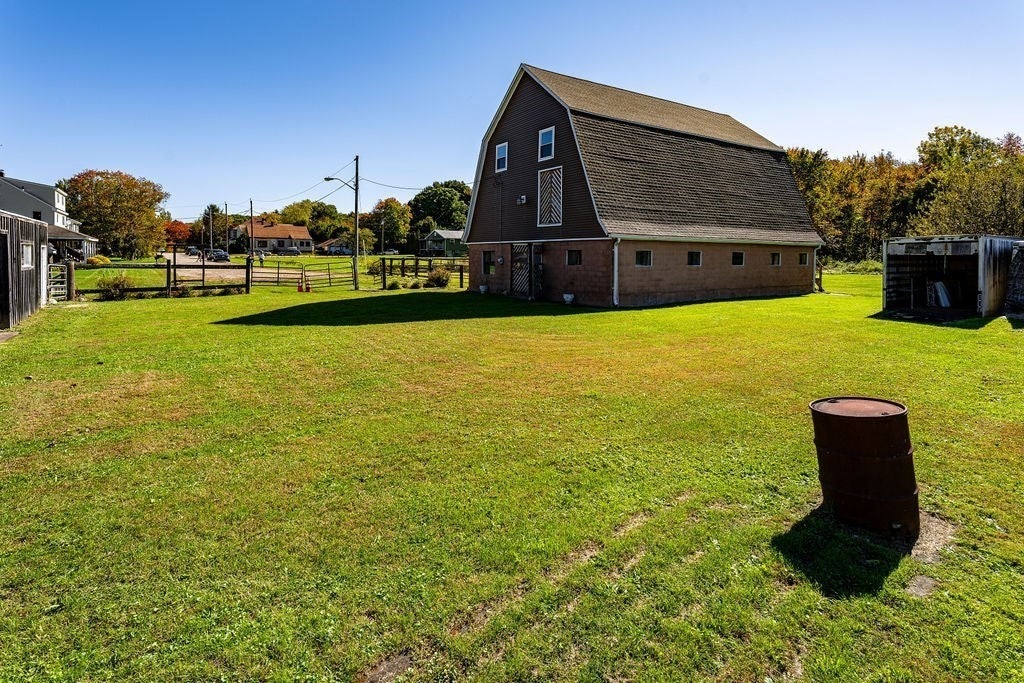25 Lamoureux Blvd, North Smithfield, RI Photo #27