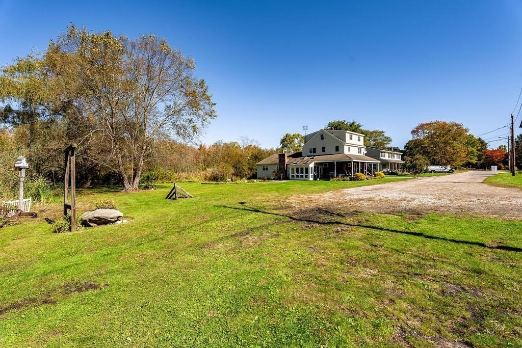 25 Lamoureux Blvd, North Smithfield, RI Photo #24