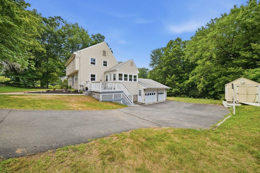 239 W Main St
