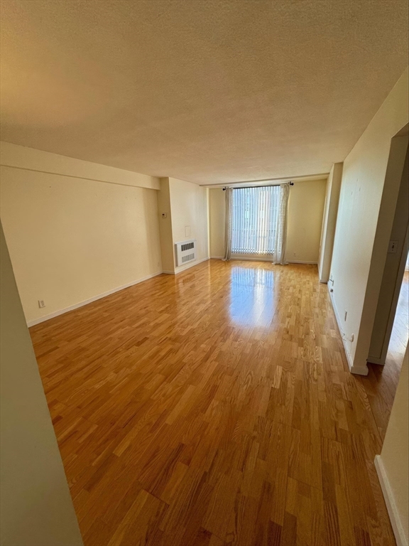 33 Pond Ave 1014