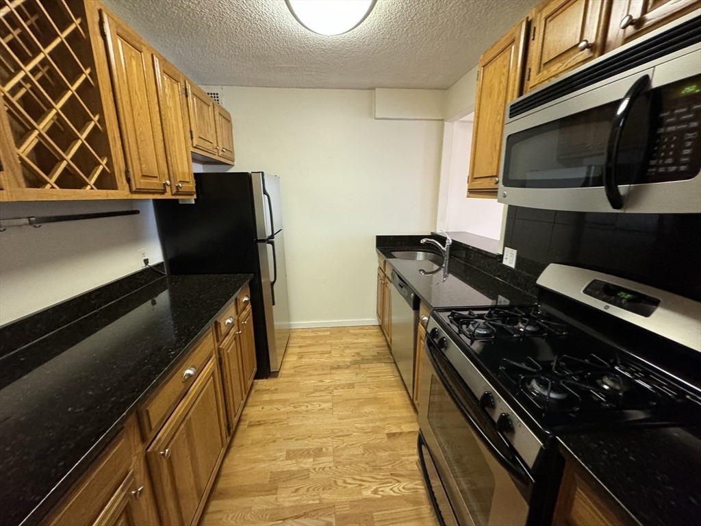 33 Pond Ave 1014