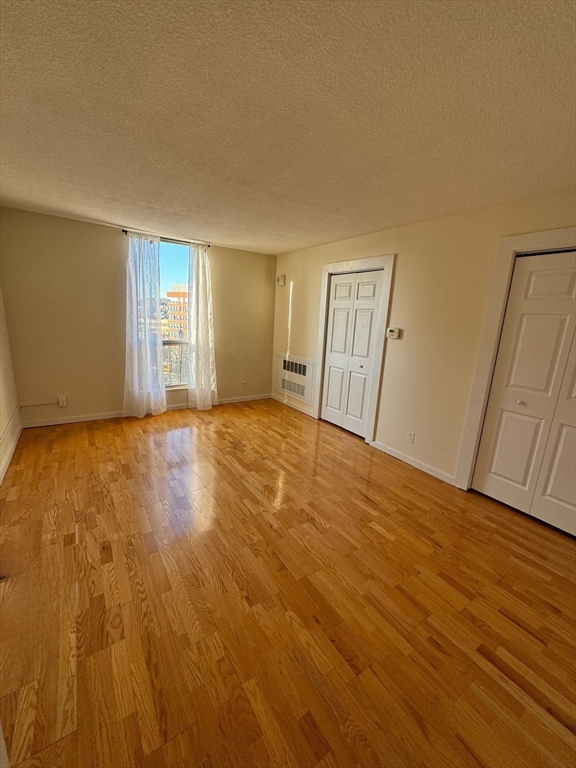 33 Pond Ave 1014
