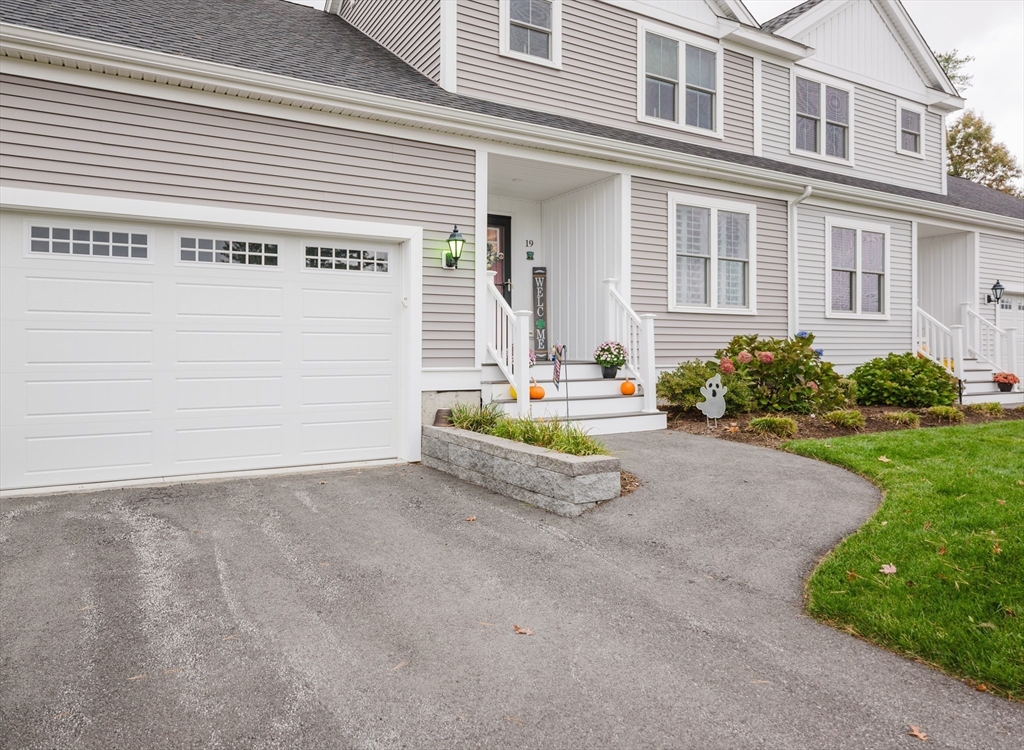 19 Sarahbeth Lane 27