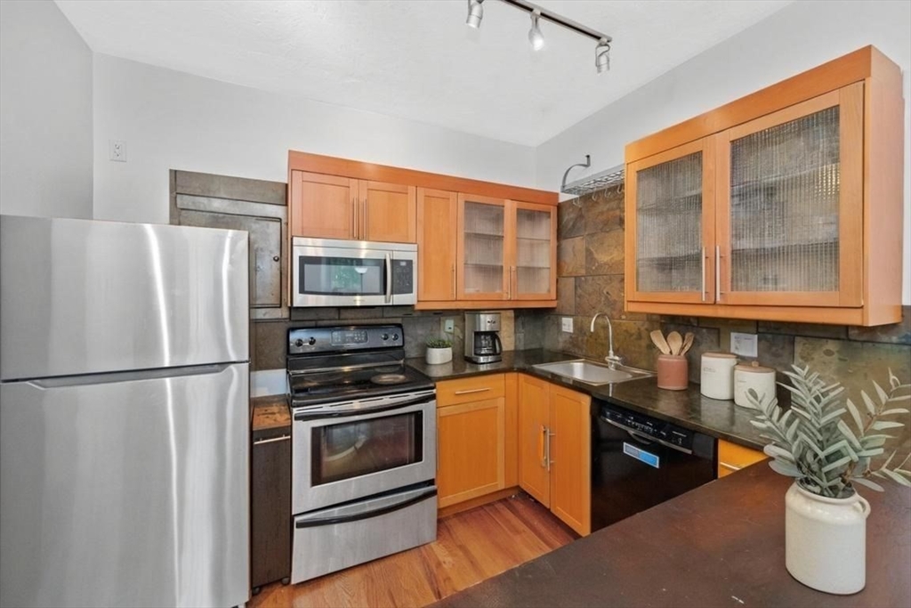 881 Harrison Ave 1