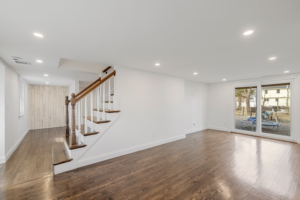 9 Glen Ave A