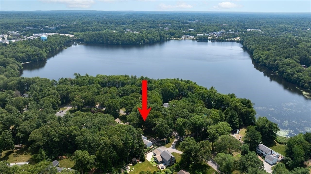 19 Accord Pond Dr