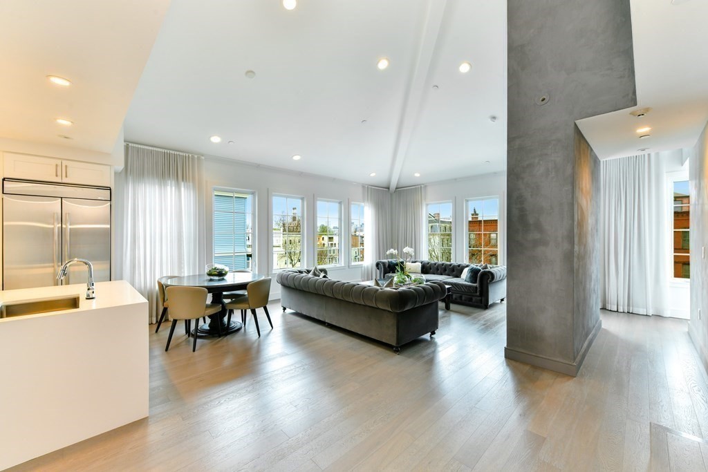 945 East Broadway 7