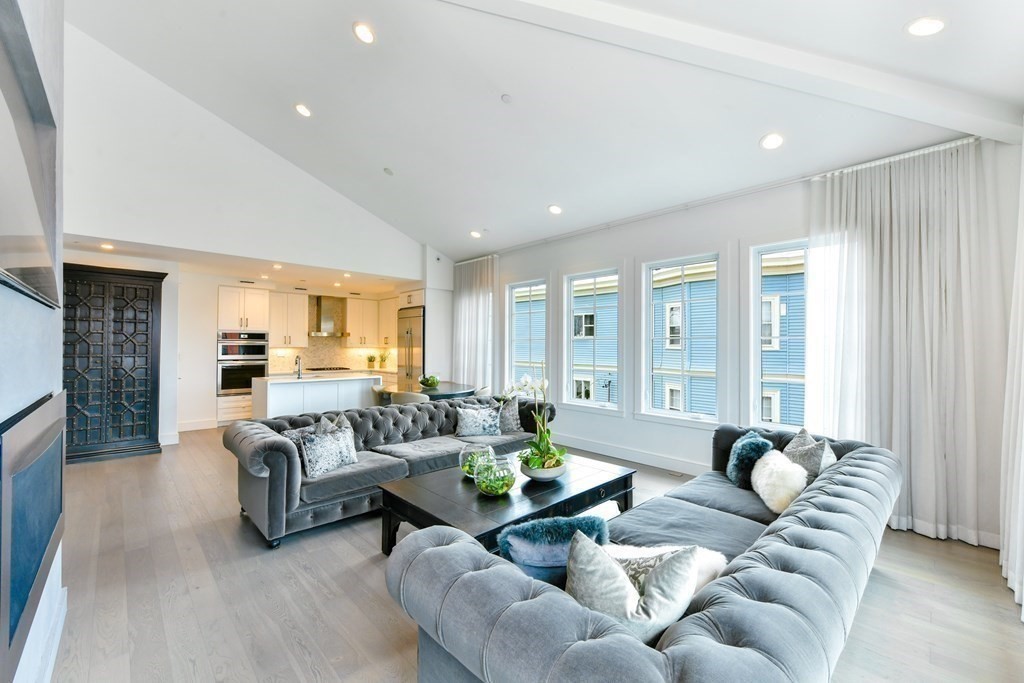 945 East Broadway 7