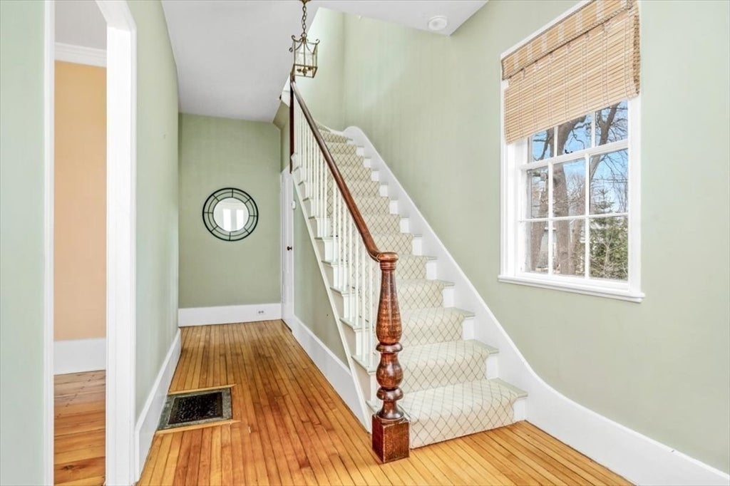 59 Cottage St, Hingham, MA, 59 Cottage St, Hingham, MA Photo #20
