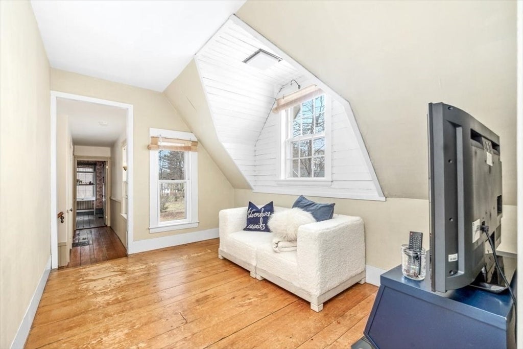 59 Cottage St, Hingham, MA, 59 Cottage St, Hingham, MA Photo #24