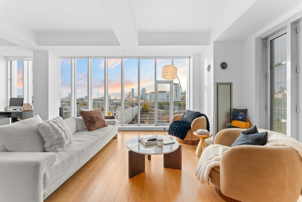 141 Dorchester Ave 202