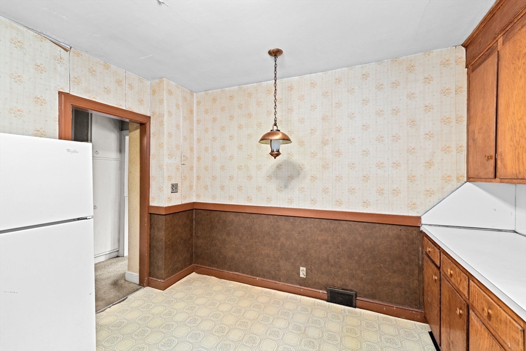 15 Rand St
