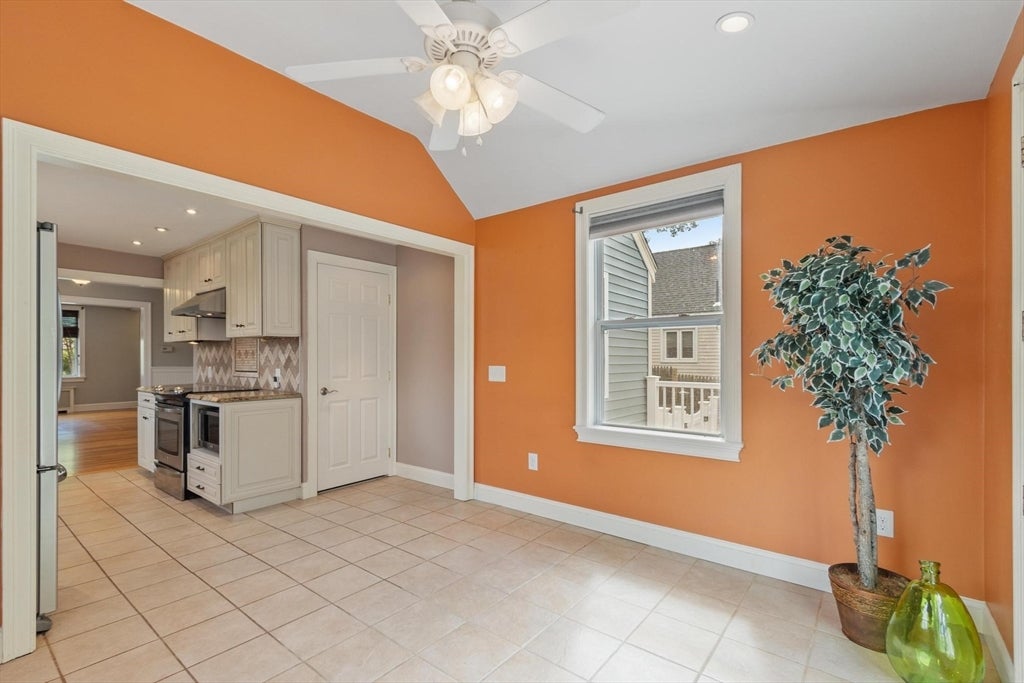 11 Magnolia St, Framingham, MA Photo #13