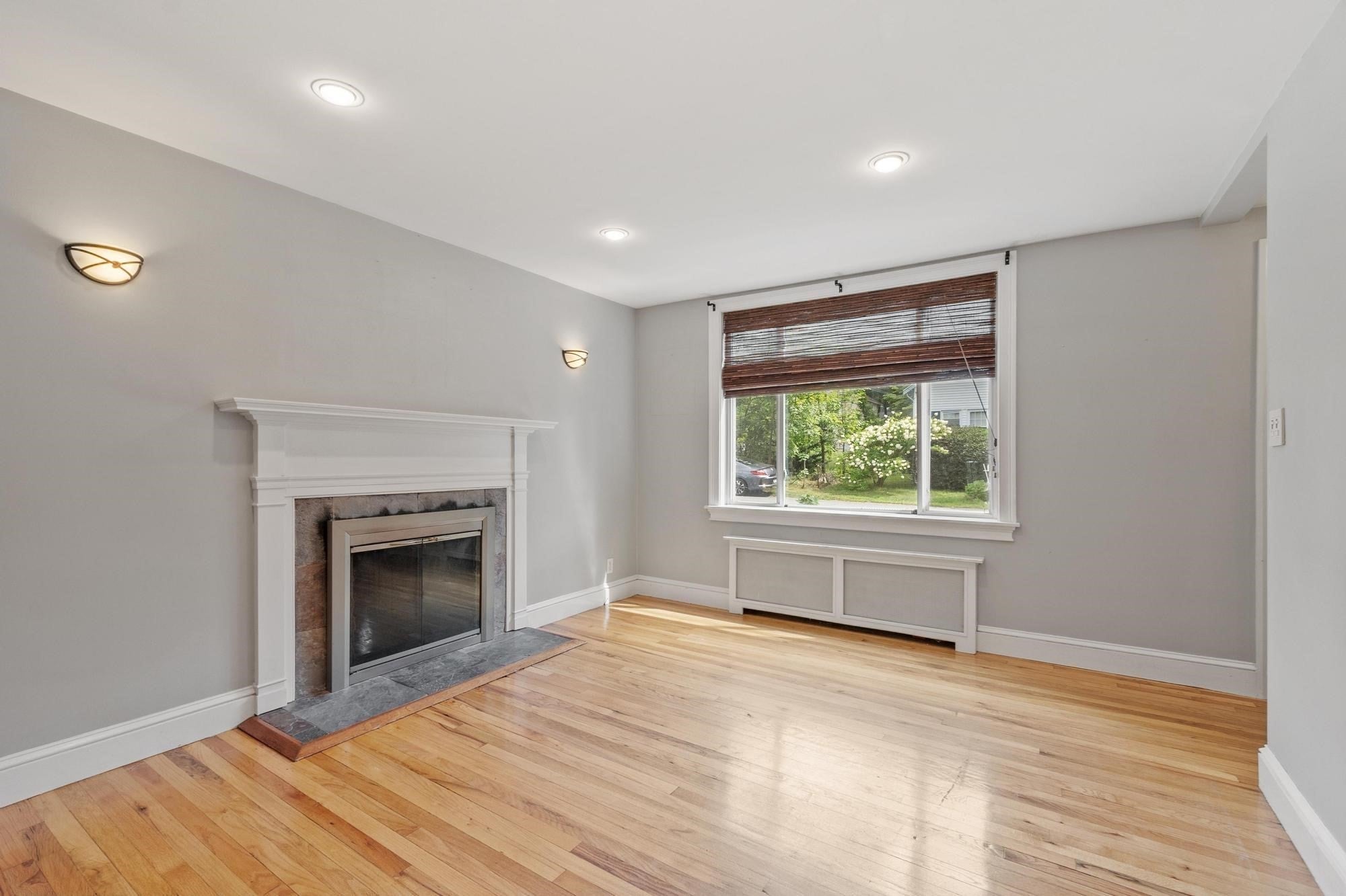 11 Magnolia St, Framingham, MA, 11 Magnolia St, Framingham, MA Photo #3