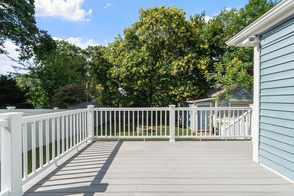 11 Magnolia St, Framingham, MA Photo #42
