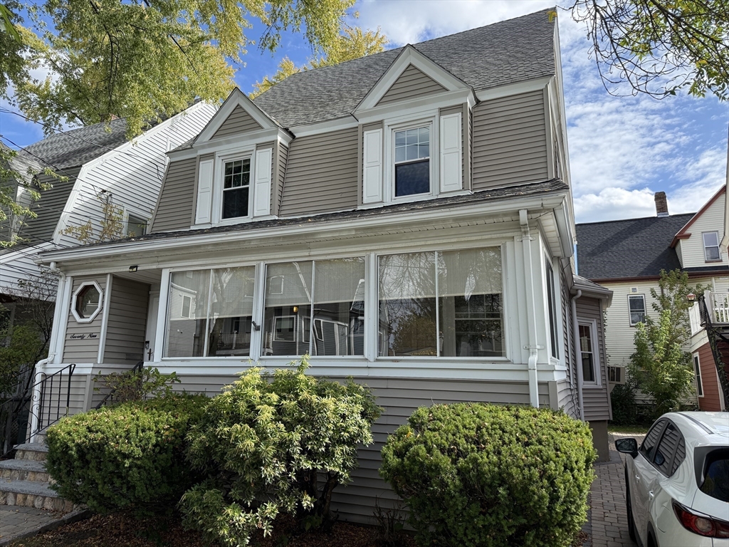 79 Willow Ave