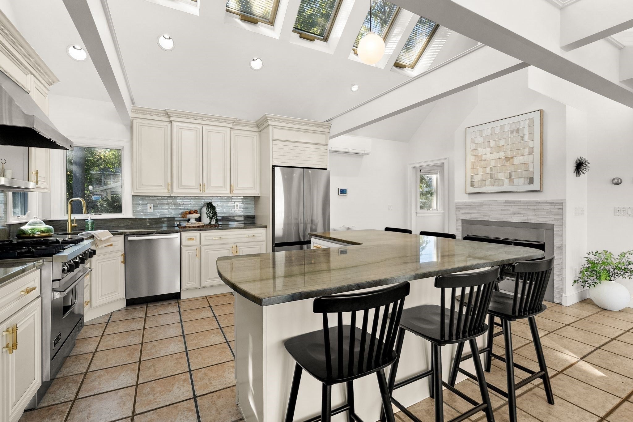 24 Orchard St, Quincy, MA, 24 Orchard St, Quincy, MA Photo #8
