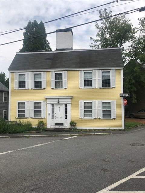 Photo of 28 Darling St #3, Marblehead, MA 01945 (MLS # 73485365)