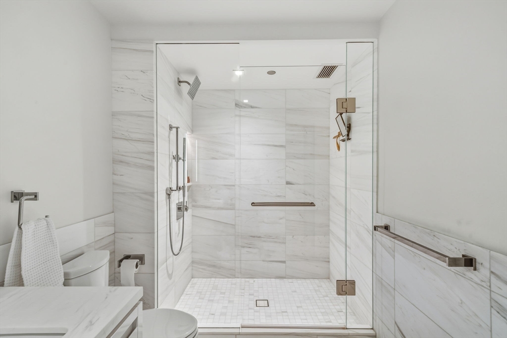 Boston, Massachusetts 02210, United States, 2 Bedrooms Bedrooms, ,3 BathroomsBathrooms,Residential,Active,249978