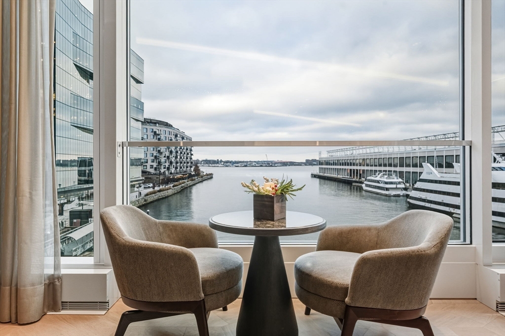 Boston, Massachusetts 02210, United States, 2 Bedrooms Bedrooms, ,3 BathroomsBathrooms,Residential,Active,249978