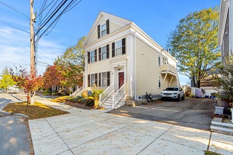 Photo of 234 High St #B, Newburyport, MA 01950 (MLS # 73445493)