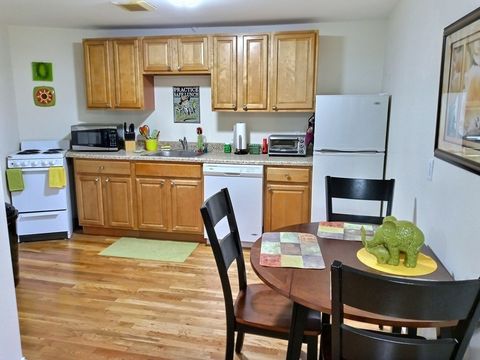 1482 Beacon B5 Brookline MA 02446