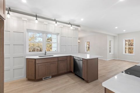 1234 State Rd 1 Plymouth MA 02360