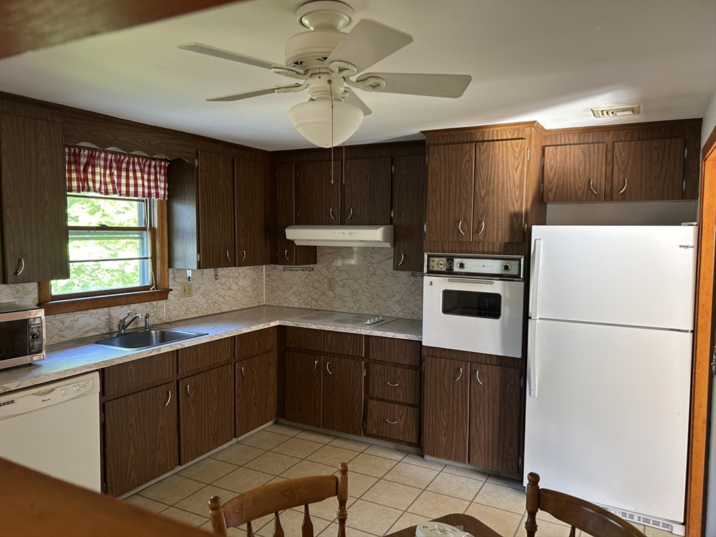14 Rogers Cir