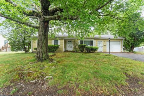 531 Regan Rd Somerset MA 02726