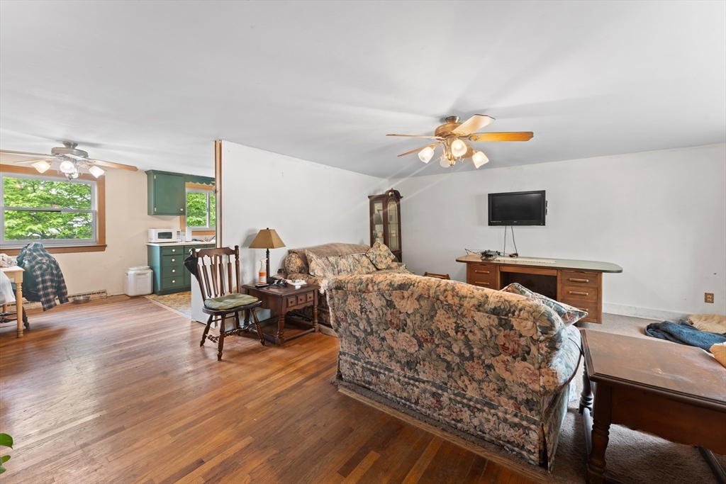 531 Regan Rd