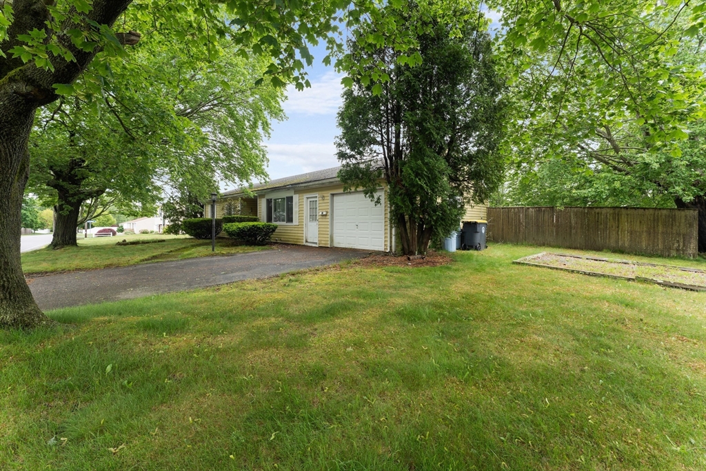 531 Regan Rd