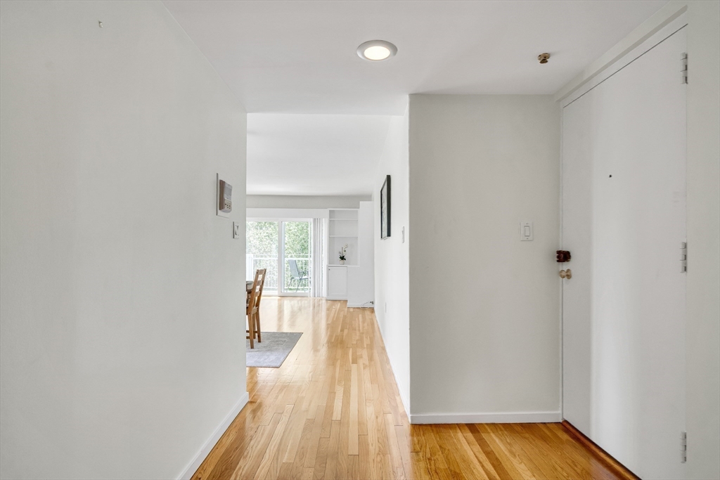 231 Coolidge Ave 410