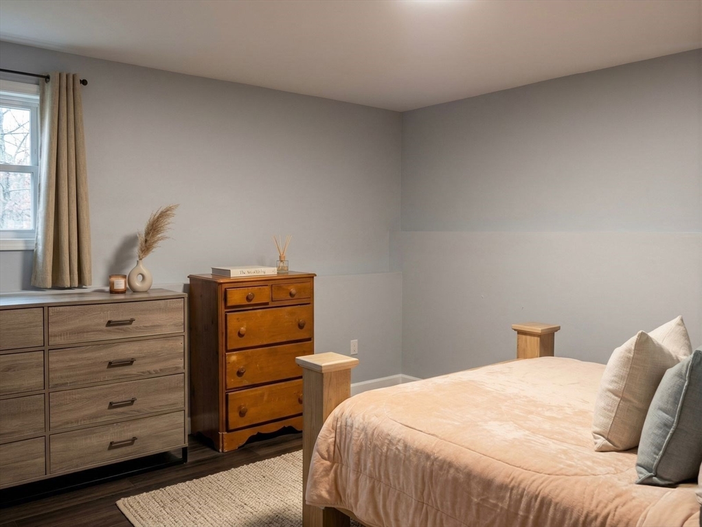 302 Boston Post Rd E B2