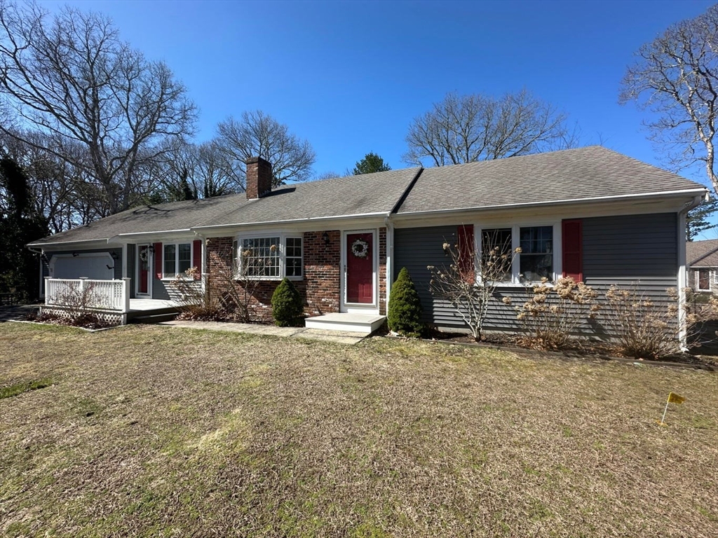 15 Adrienne Dr