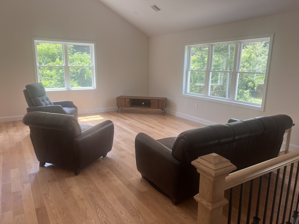 2 W Dudley Rd