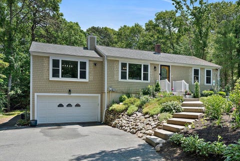 Photo of 35 Braeburn Ct, Falmouth, MA 02536 (MLS # 73540035)