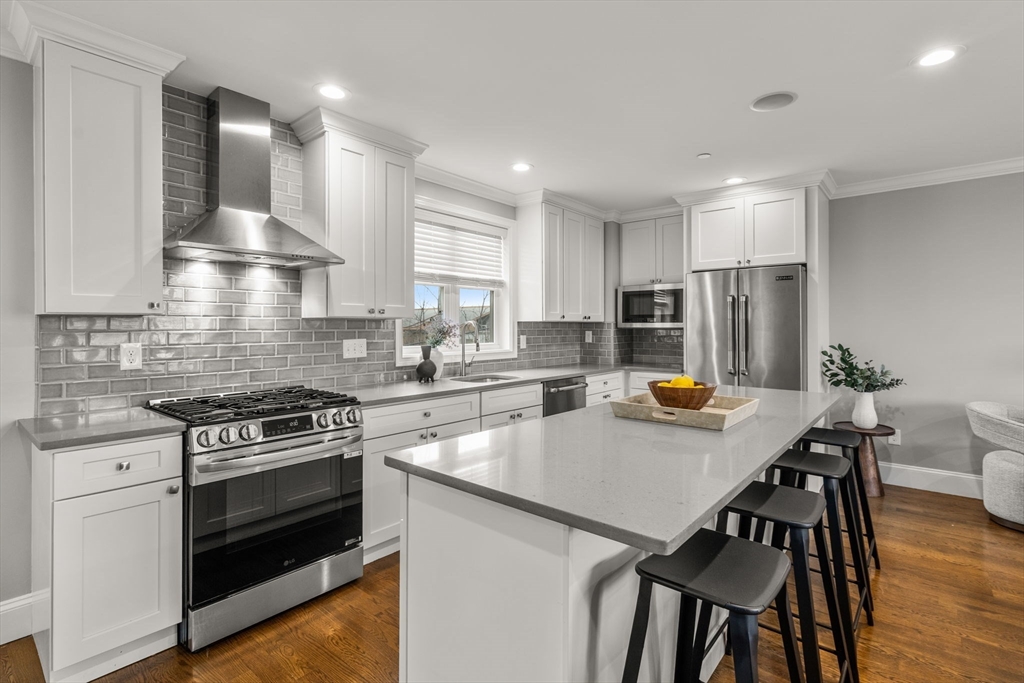 364 Neponset Ave 6