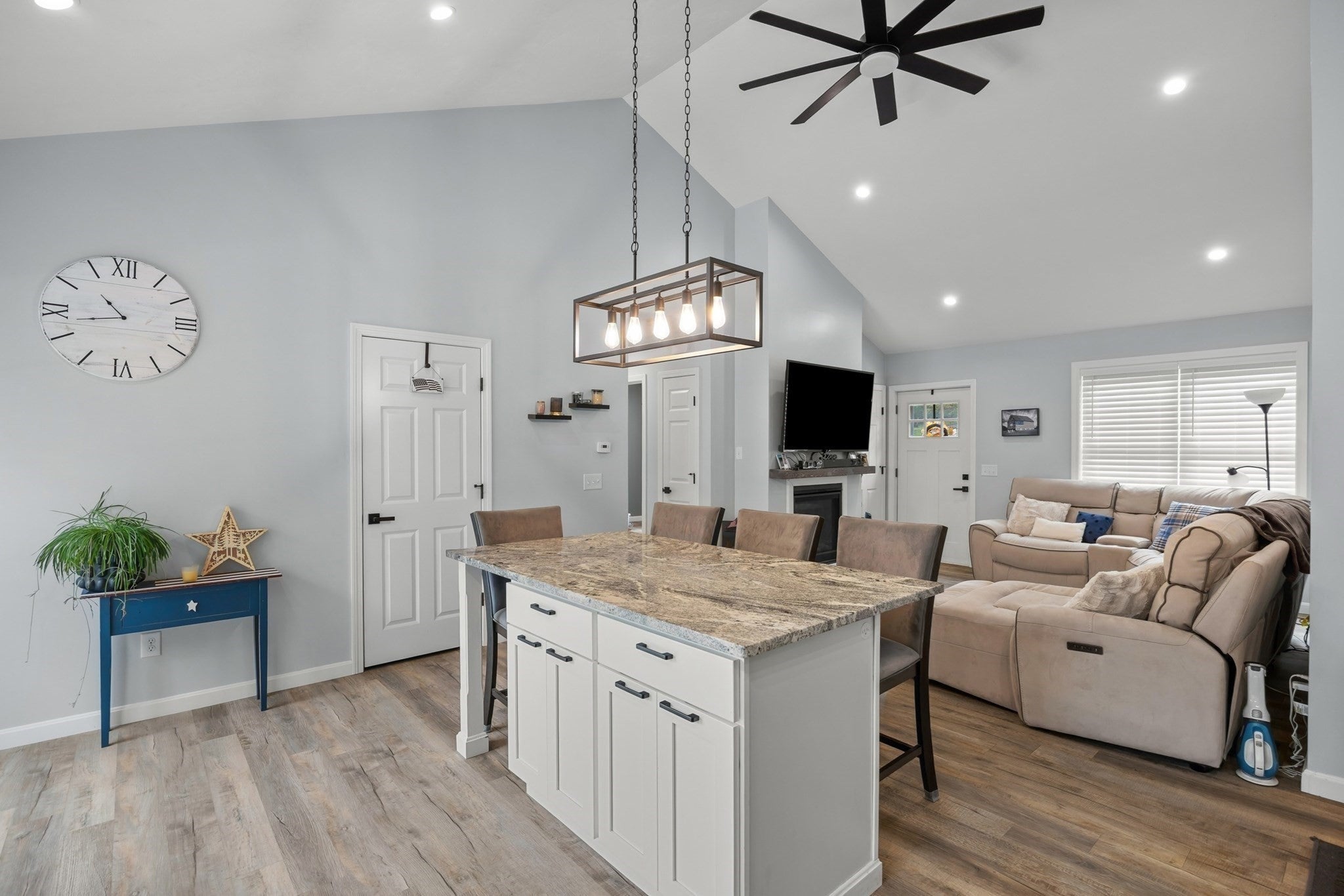 4 Mccarthy Road, North Brookfield, MA, 4 Mccarthy Road, North Brookfield, MA Photo #12