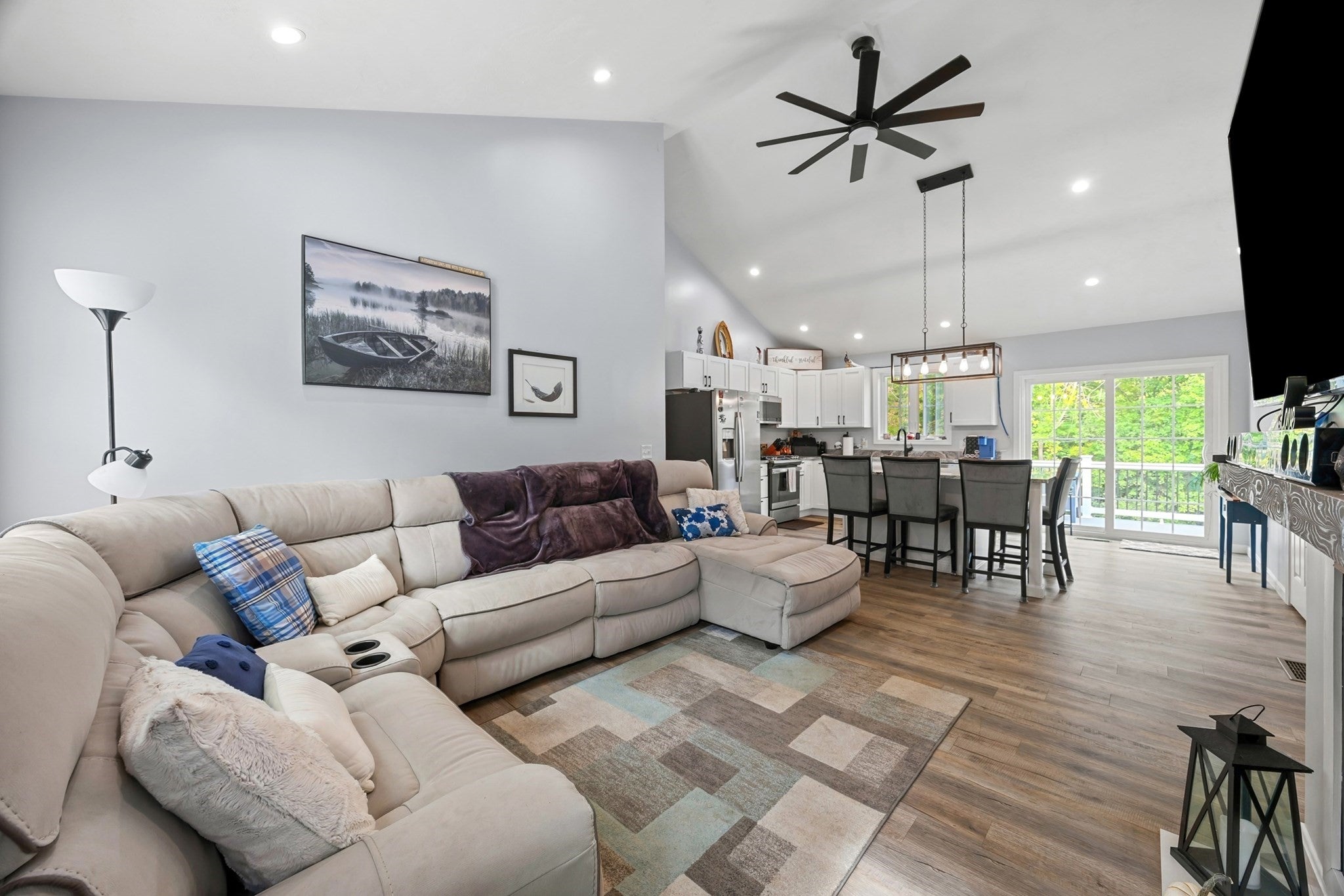 4 Mccarthy Road, North Brookfield, MA, 4 Mccarthy Road, North Brookfield, MA Photo #4